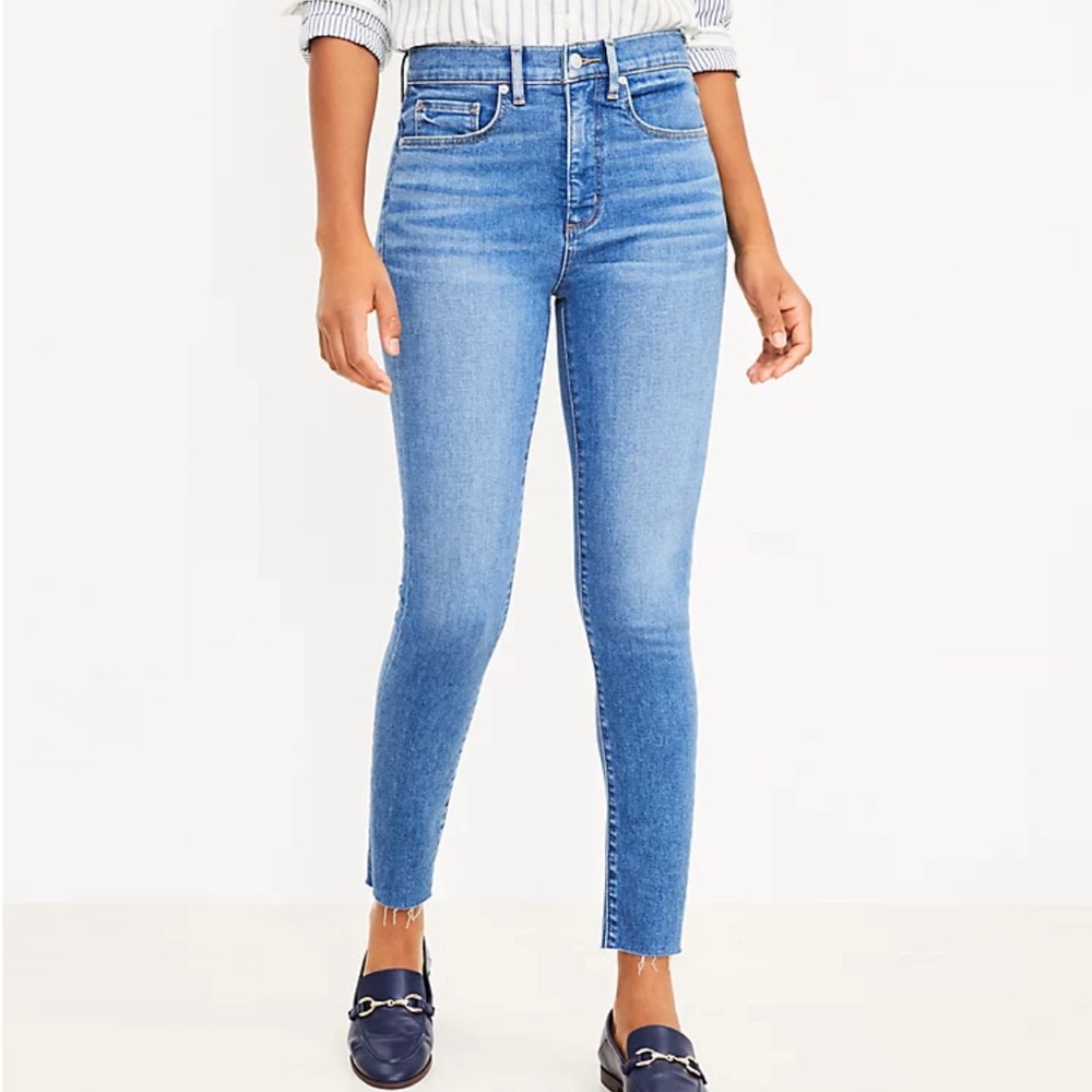 Loft Fresh Cut High Rise Skinny Jeans in Mid Indigo Wash in 25